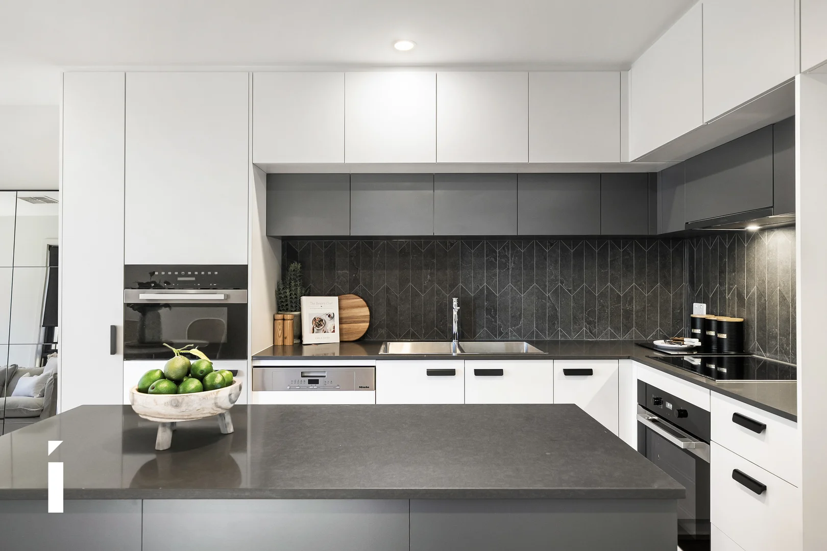 Additional image 4 of 9/64 Arndell Street, Macquarie ACT 2614