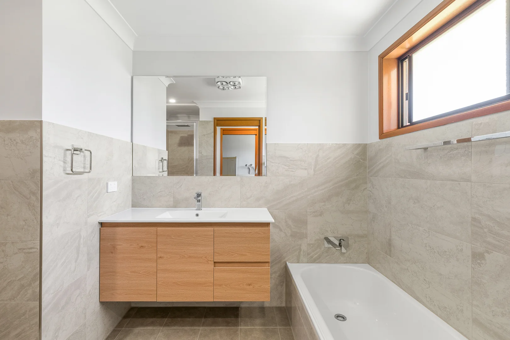 Additional image 13 of 2S-4S Towers Street, Walcha NSW 2354