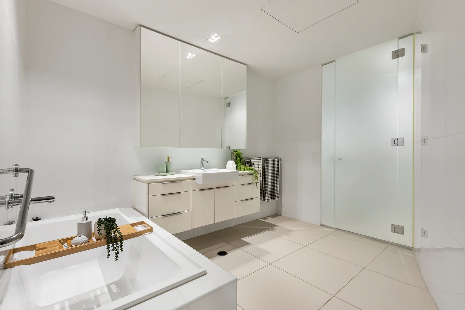 Additional image 8 of 30/15 Beach Road, Hampton VIC 3188