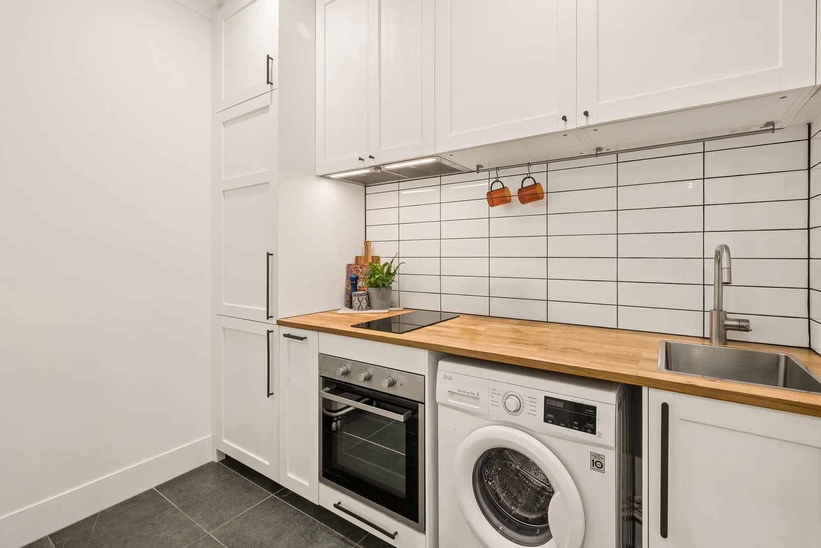 Additional image 18 of 33A Forbes Street, Hawthorne QLD 4171