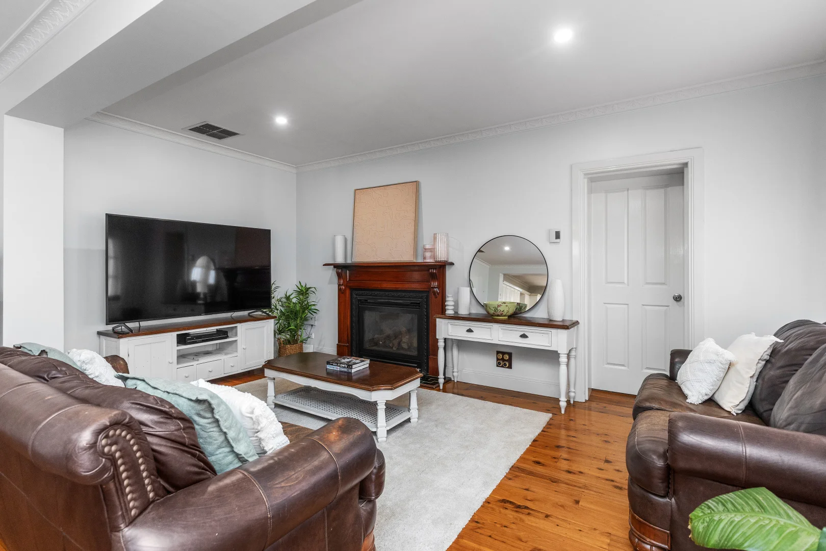 Additional image 8 of 45 Railway Parade, Junee NSW 2663