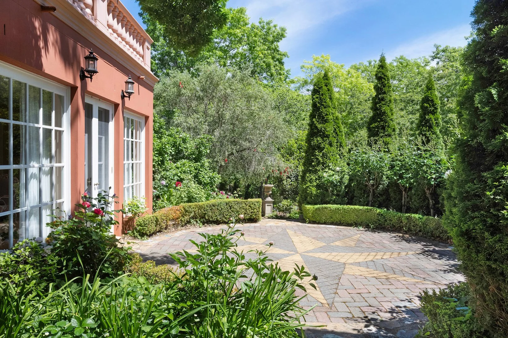 Additional image 11 of 1 Arkana Street, Yarralumla ACT 2600