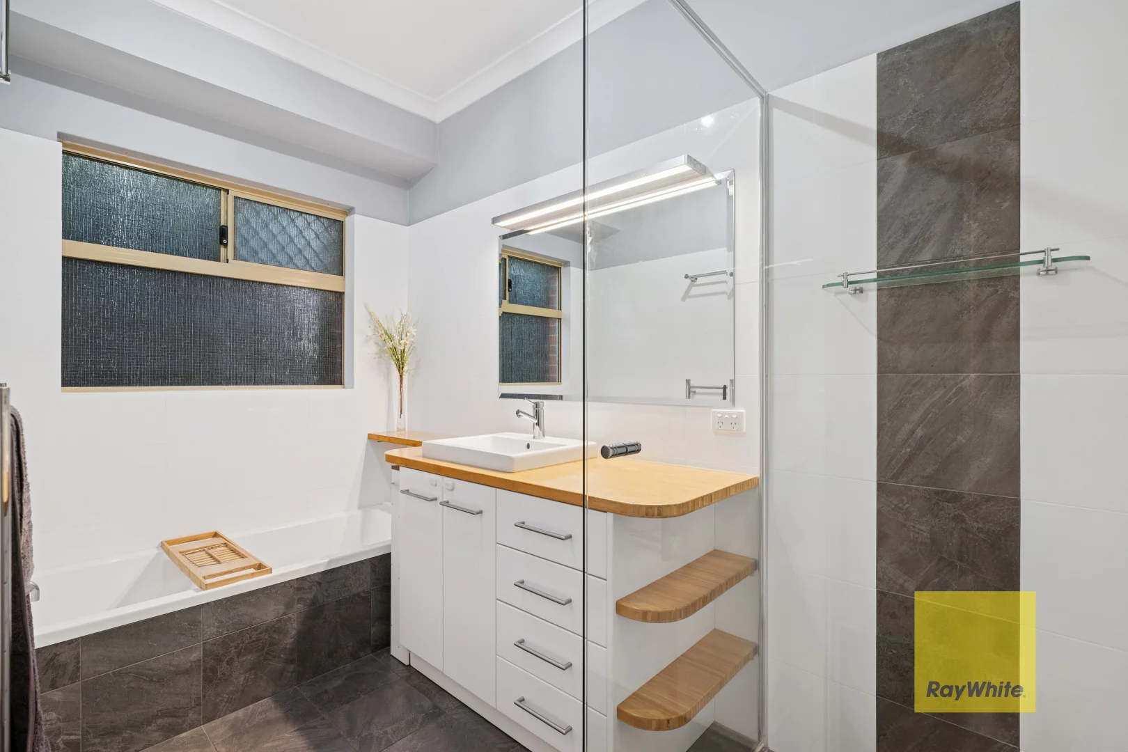 Additional image 14 of 68 Ryan Way, Lesmurdie WA 6076