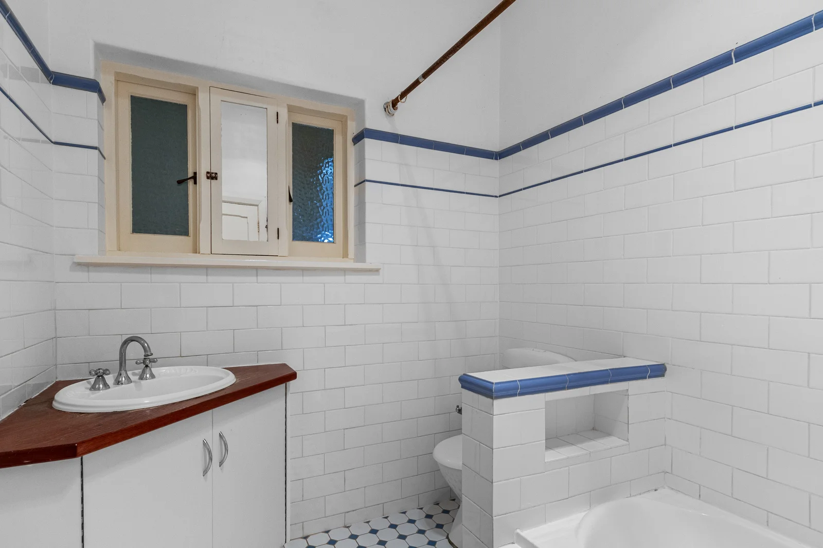 Additional image 24 of 25 King Street, Clare SA 5453