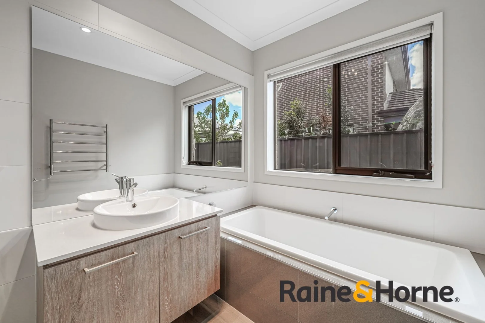 Additional image 16 of 4 Destiny Drive, Cranbourne North VIC 3977