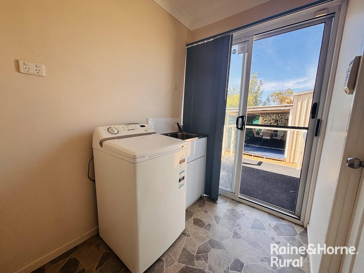 Additional image 12 of 8 Bass Street, Yuleba QLD 4427