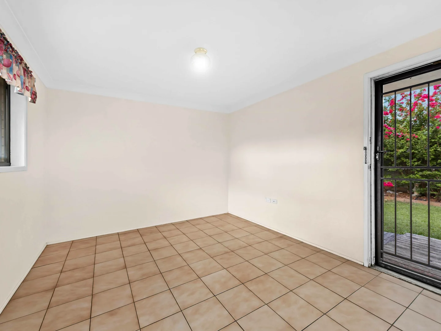 Additional image 23 of 21 Woodsiana Street, Robertson QLD 4109