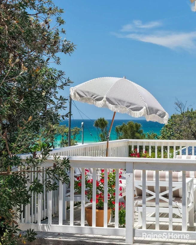 155 Sunset Strip, Manyana NSW 2539