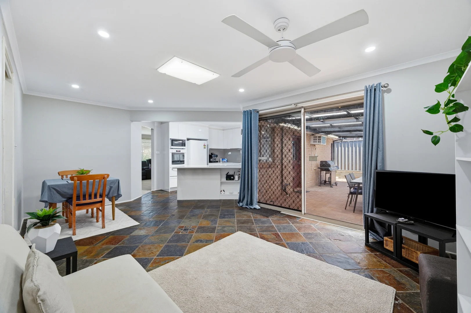 Additional image 5 of 6 Cawdor Place, Rosemeadow NSW 2560