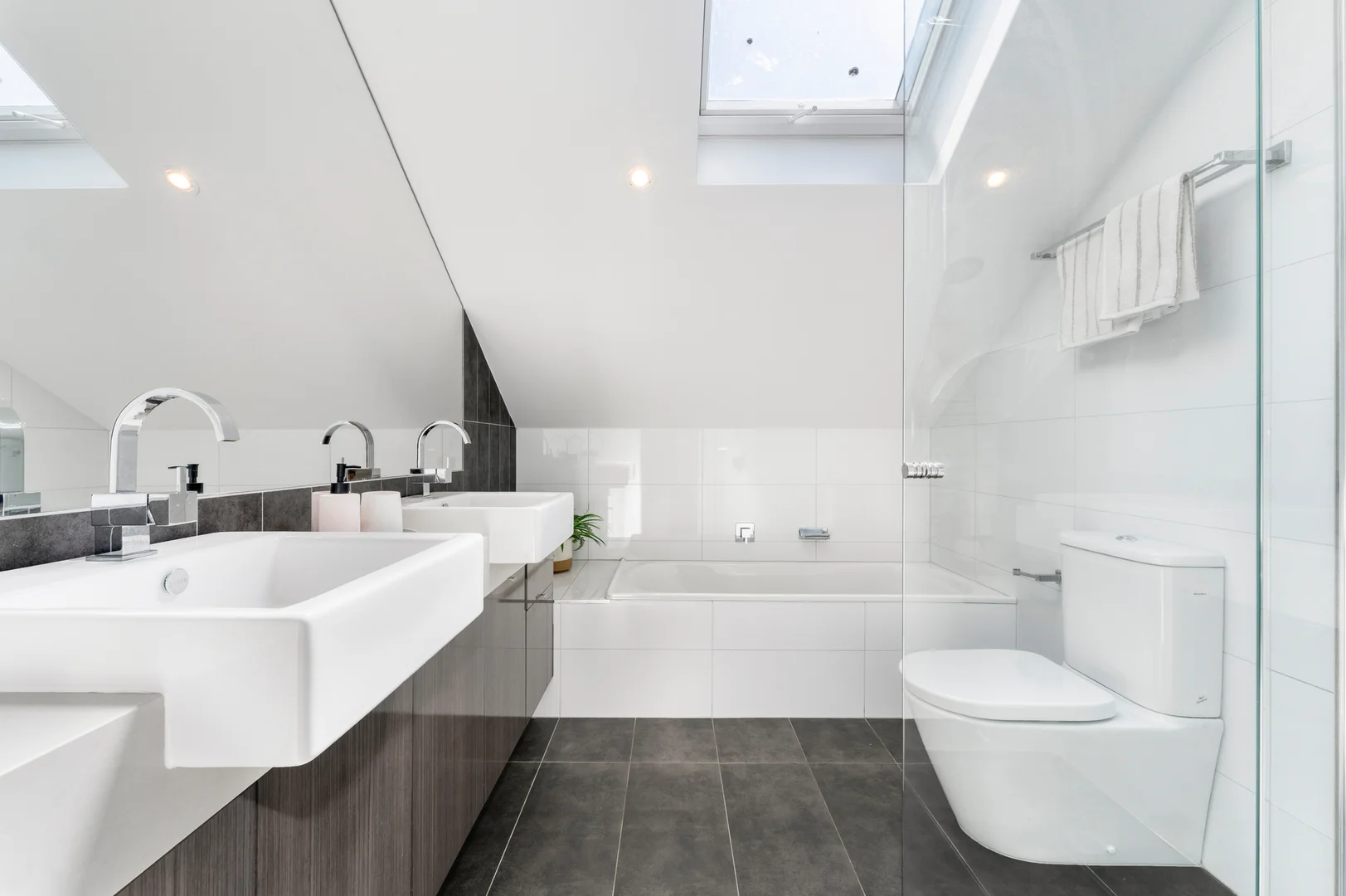 Additional image 8 of 2/45-47 Hotham Street, St Kilda East VIC 3183