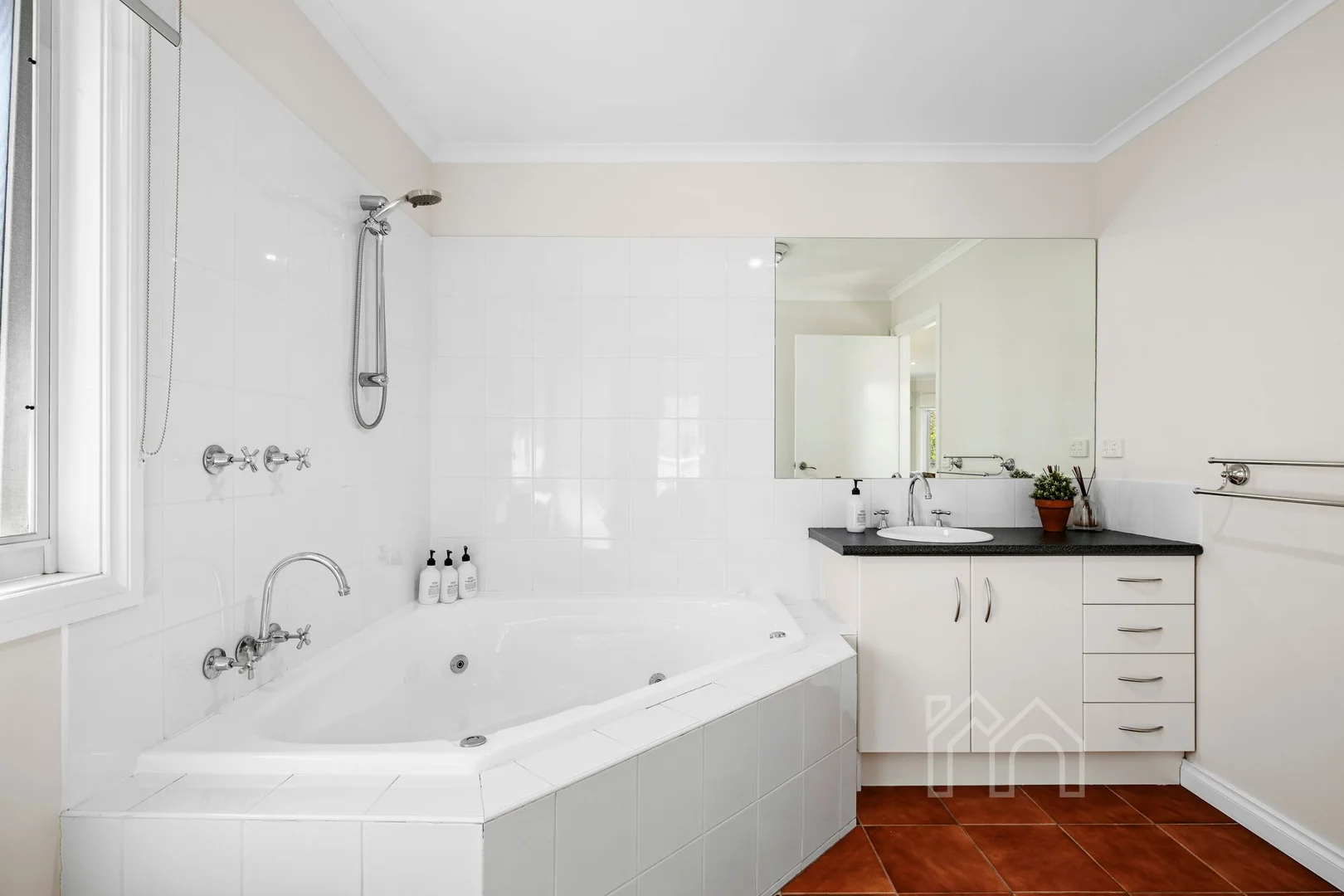 Additional image 12 of 1A Macadam Street West, Daylesford VIC 3460