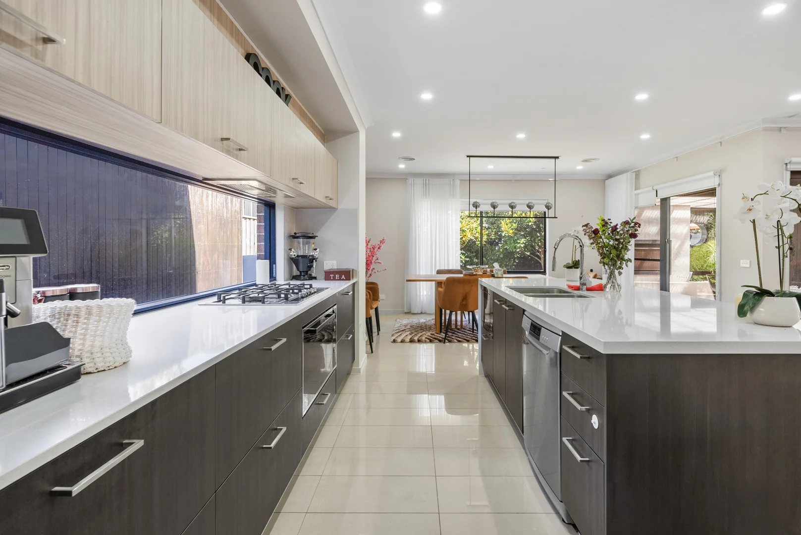 14 Whiteleaf Drive, Mickleham VIC 3064 photo 3