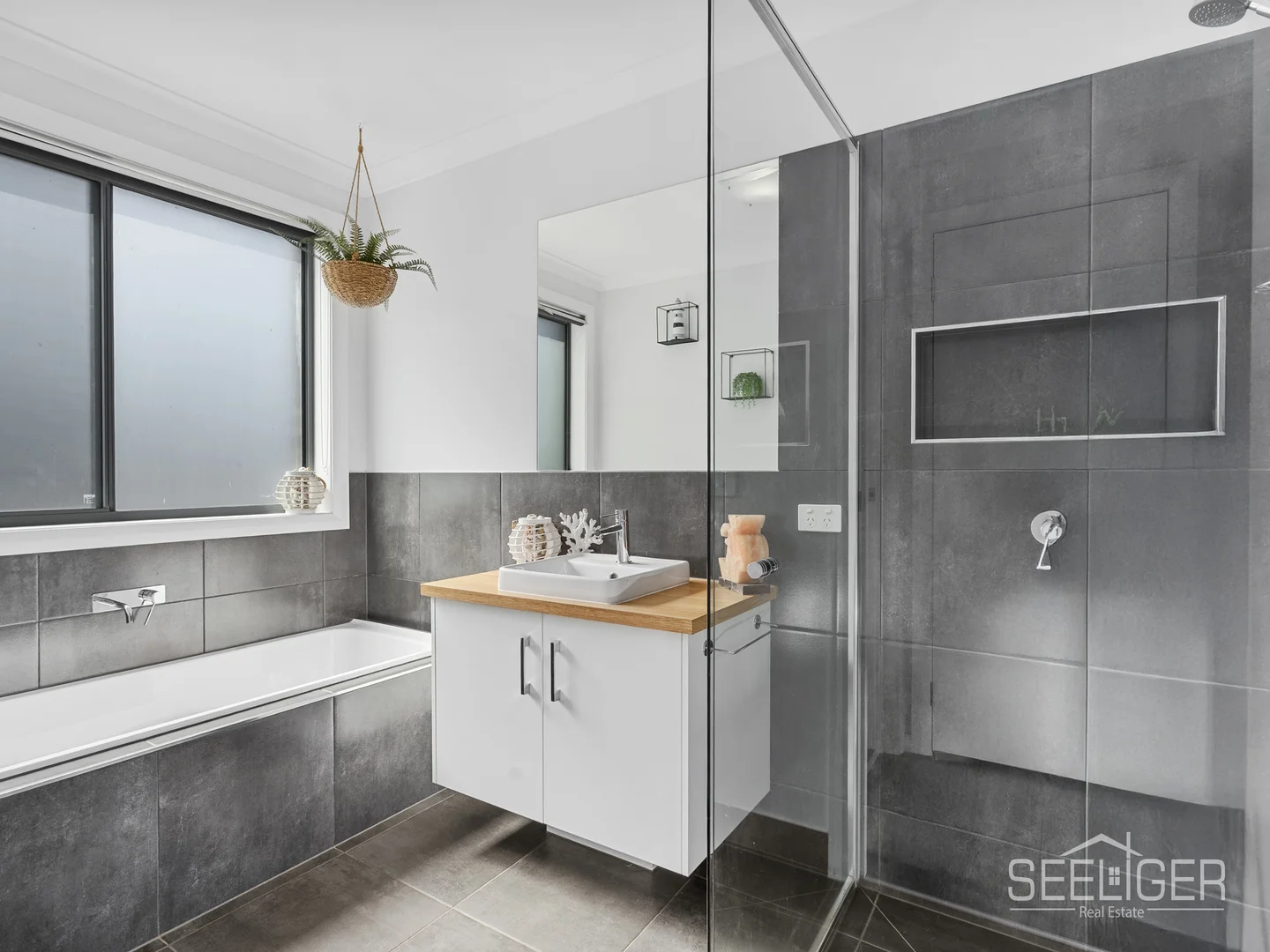 Additional image 4 of 9 Cypress Way, Mulwala NSW 2647