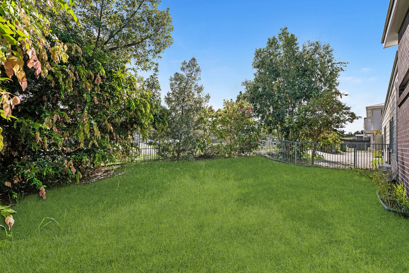 Additional image 10 of 5/16 Sapphire Place, Elanora QLD 4221