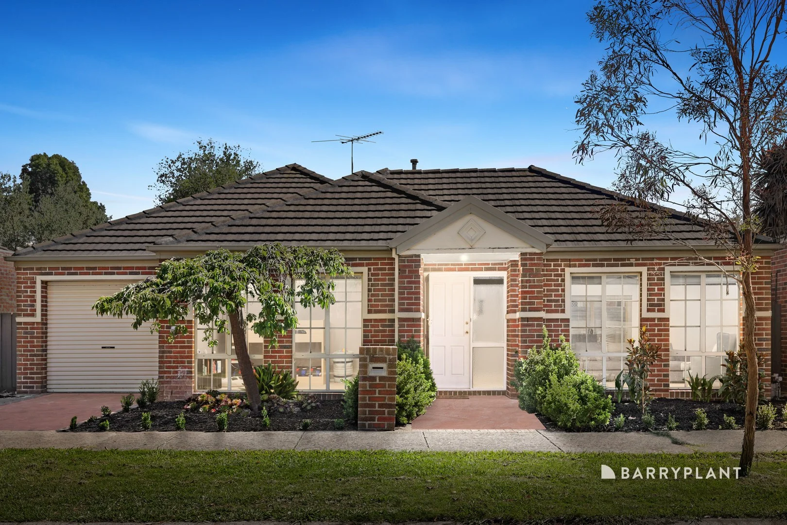 1/4 Capri Close, South Morang VIC 3752