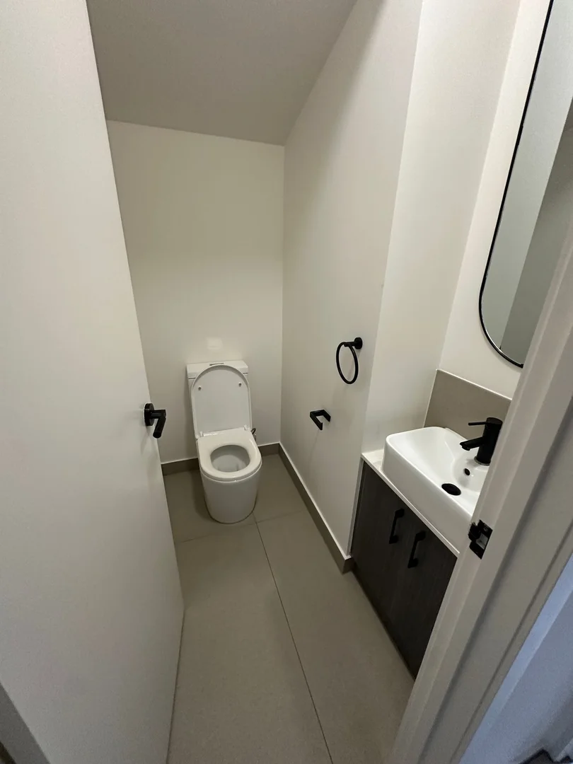 Additional image 12 of 4D EILDON AVENUE, Manor Lakes VIC 3024