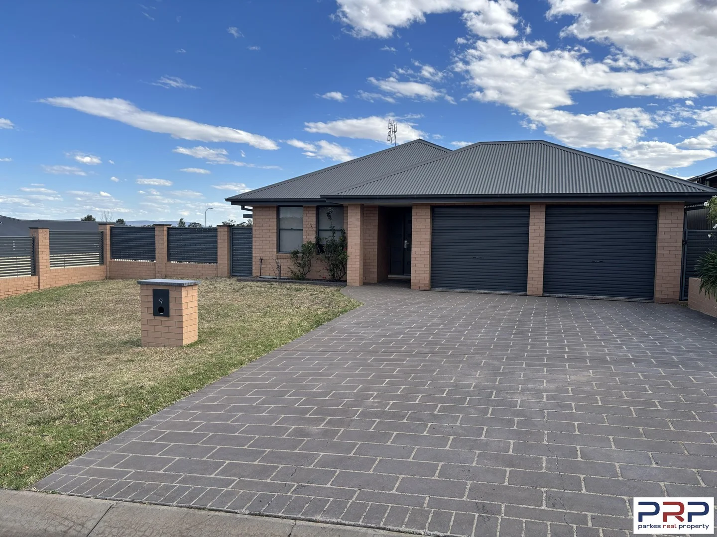 9 Vaucluse Place, Parkes NSW 2870