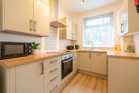 Clough Road, Sheffield S1
