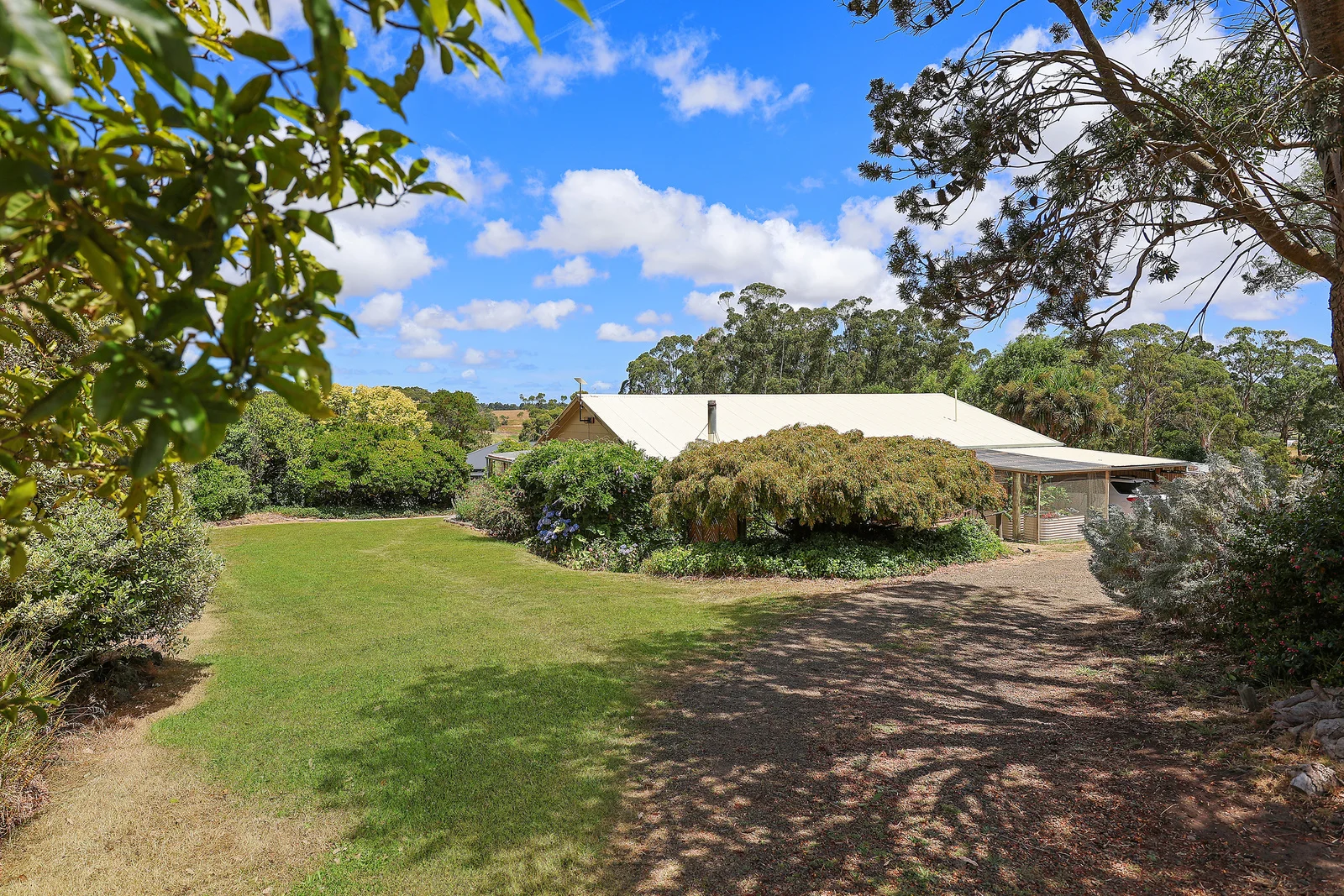 70 Haywards Road, Timboon VIC 3268