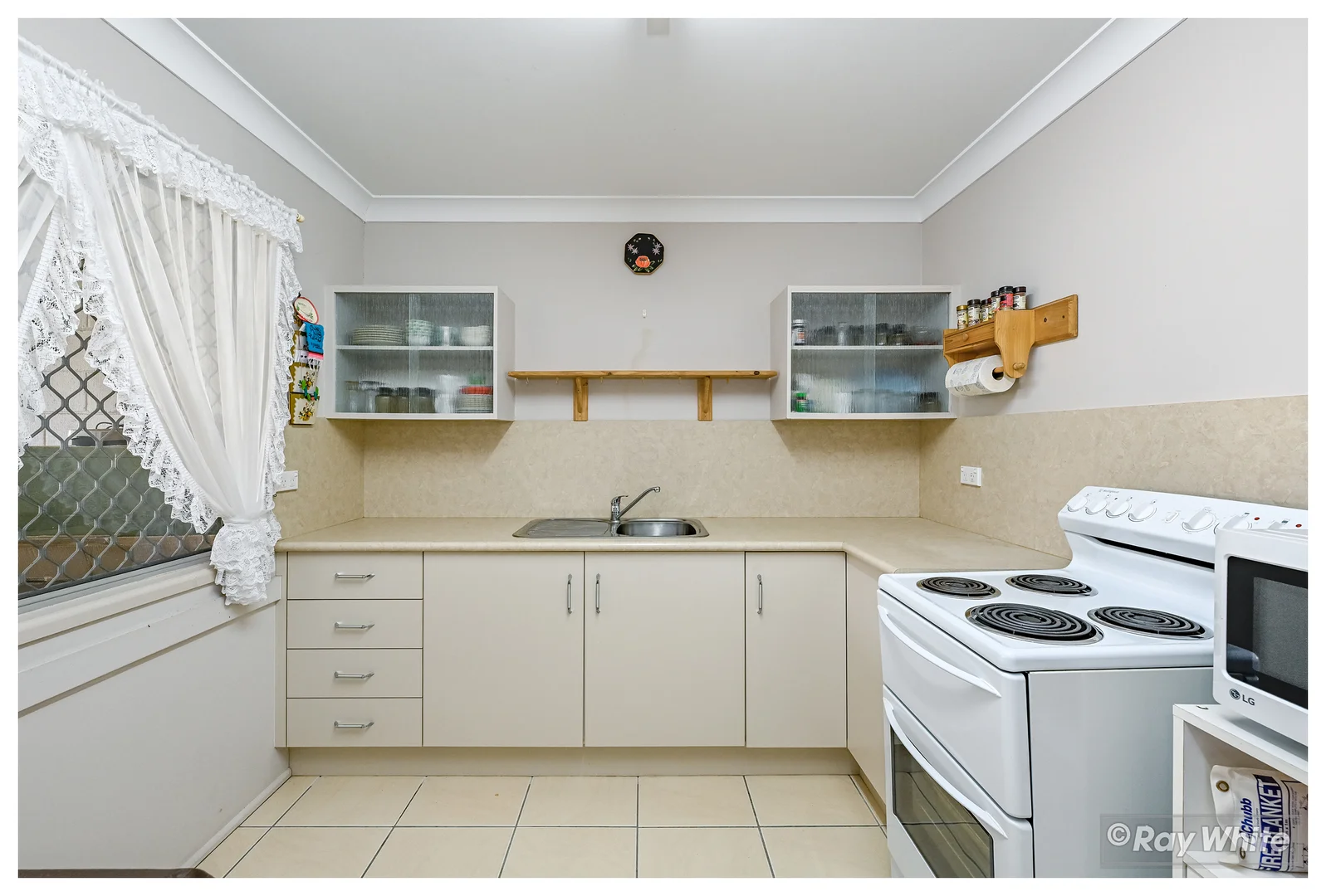 Additional image 5 of 2/21 Hardy Avenue, Park Avenue QLD 4701