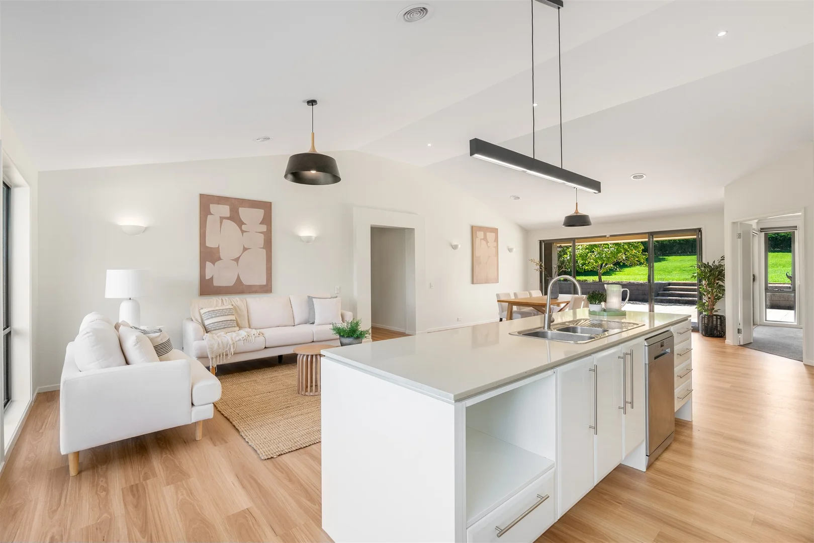 Additional image 8 of 32 Highland Drive, Bowral NSW 2576