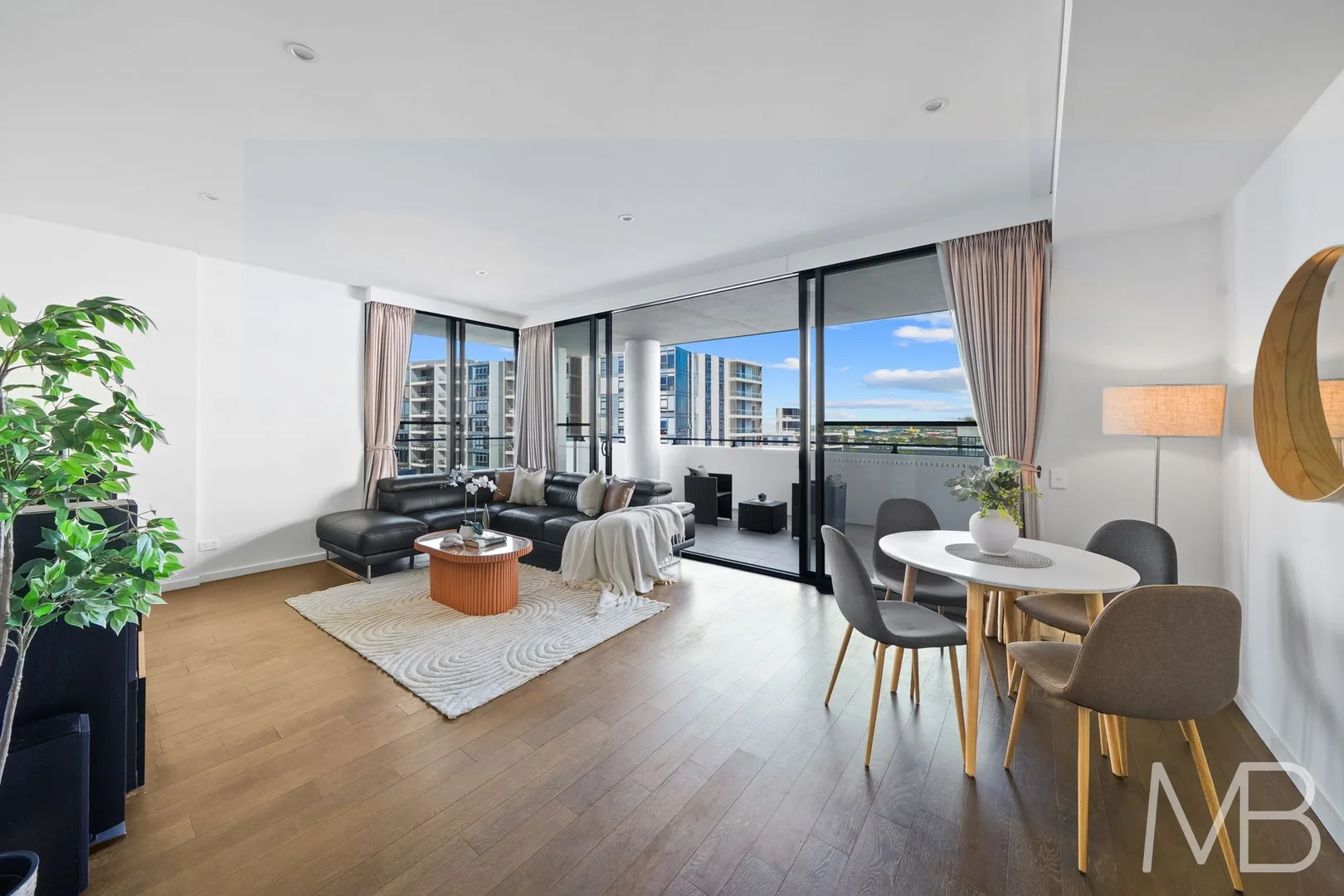 Additional image 2 of 1013C/1 Muller Lane, Mascot NSW 2020