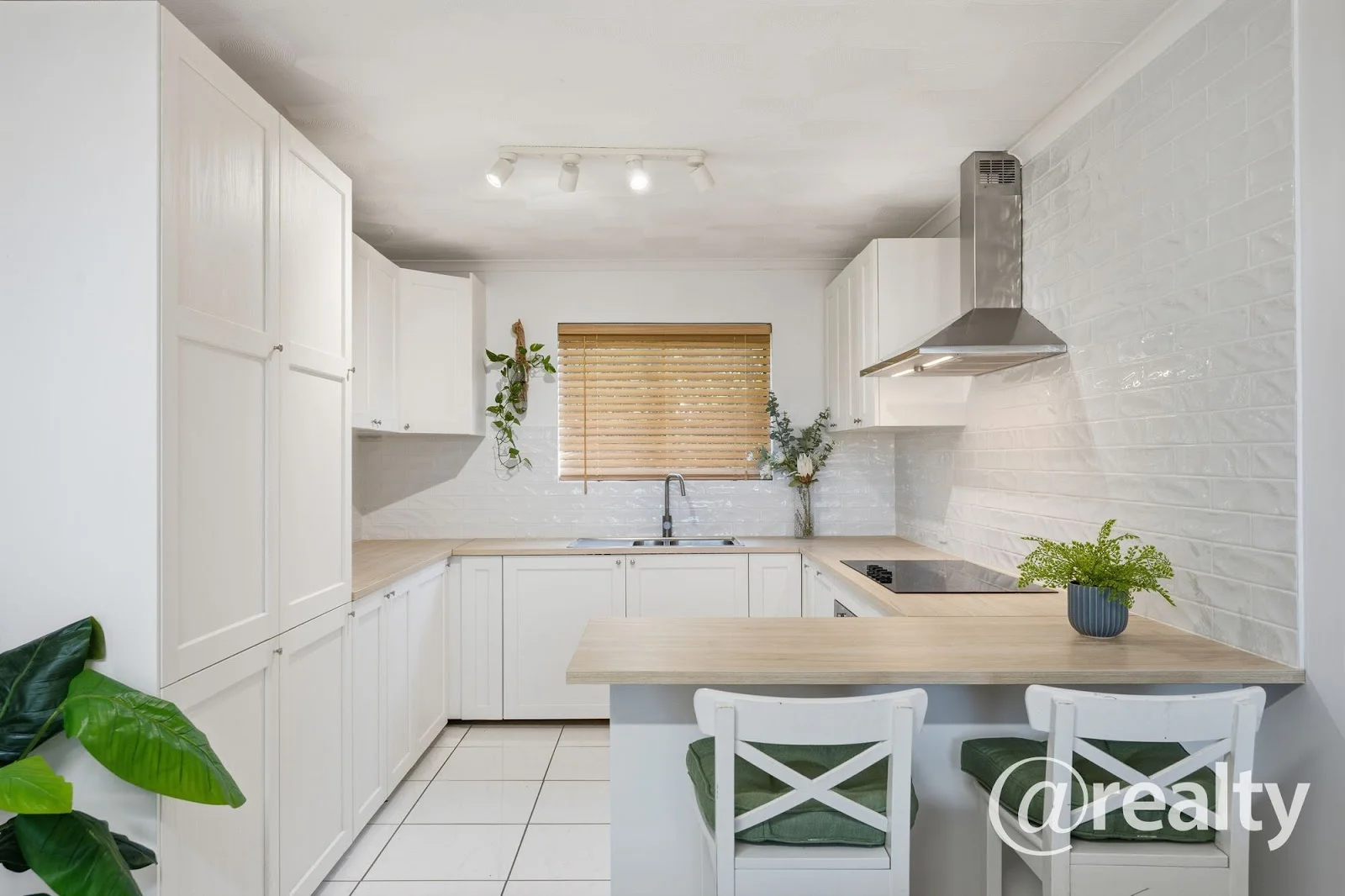 Additional image 5 of Unit 1/486 Oxley Avenue, Redcliffe QLD 4020