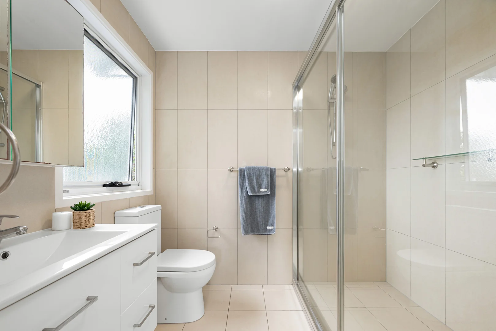 Additional image 17 of 3/11 Ellena Avenue, Greenslopes QLD 4120