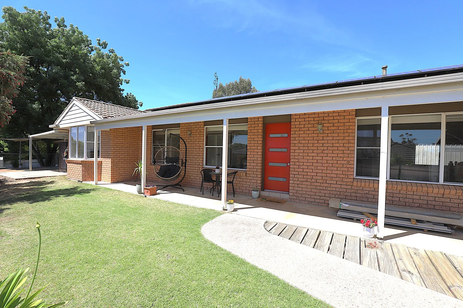 5 Donaldson Street, Cootamundra NSW 2590