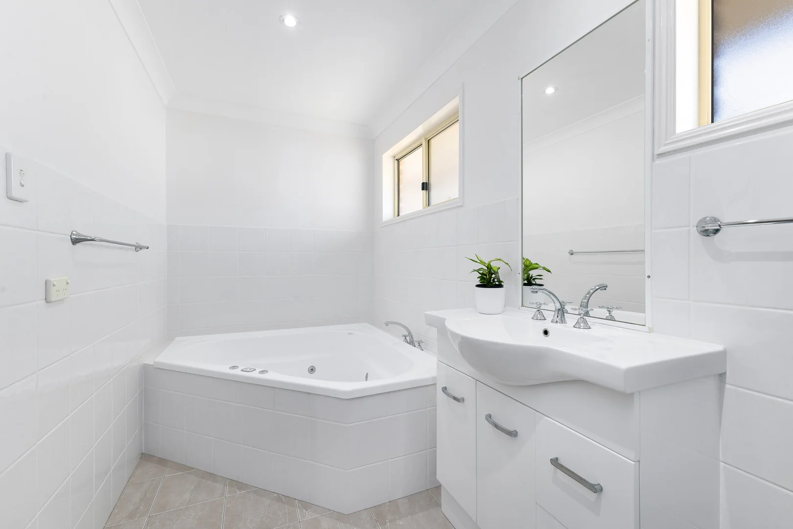 Additional image 10 of 124 Wenga Drive, Alstonvale NSW 2477