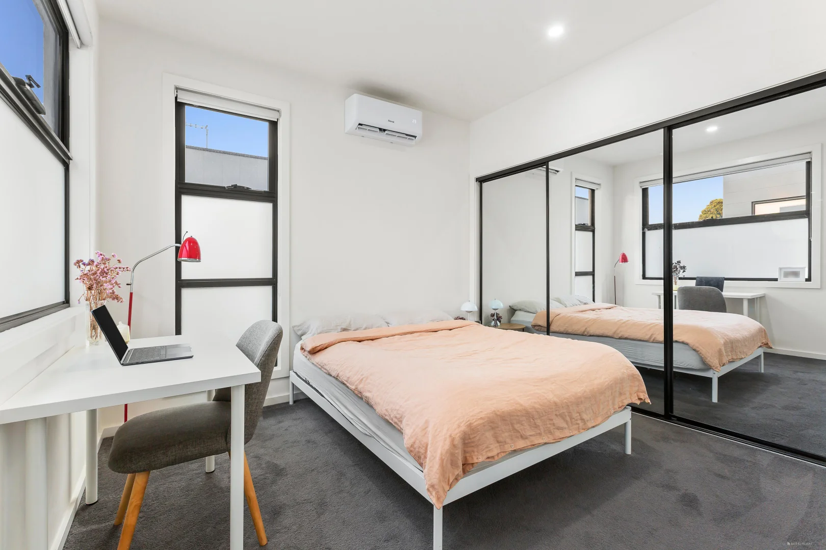 Additional image 8 of 2/4 Arnold Avenue, Heidelberg Heights VIC 3081