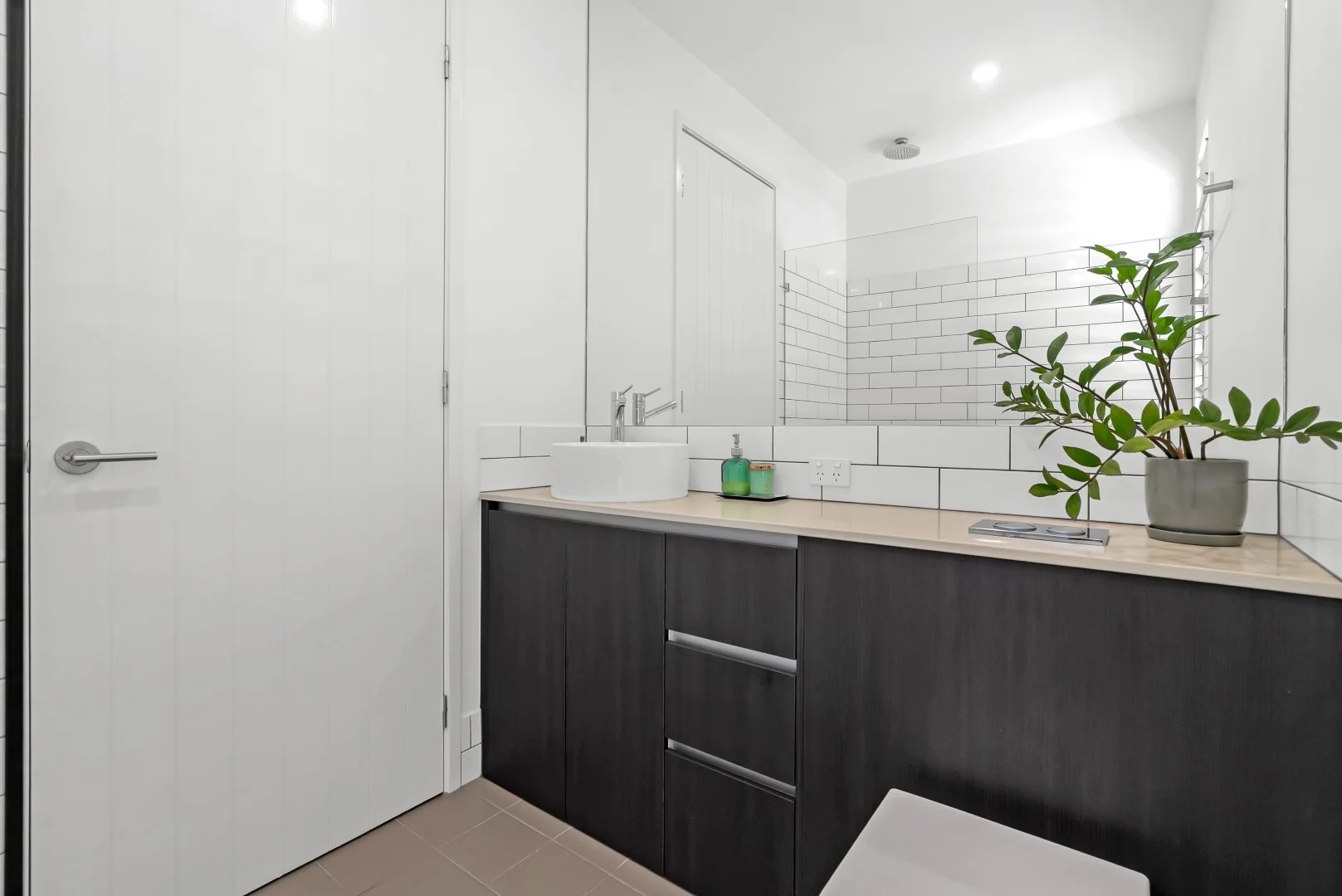 Additional image 20 of 20c Hill Street, Manunda QLD 4870