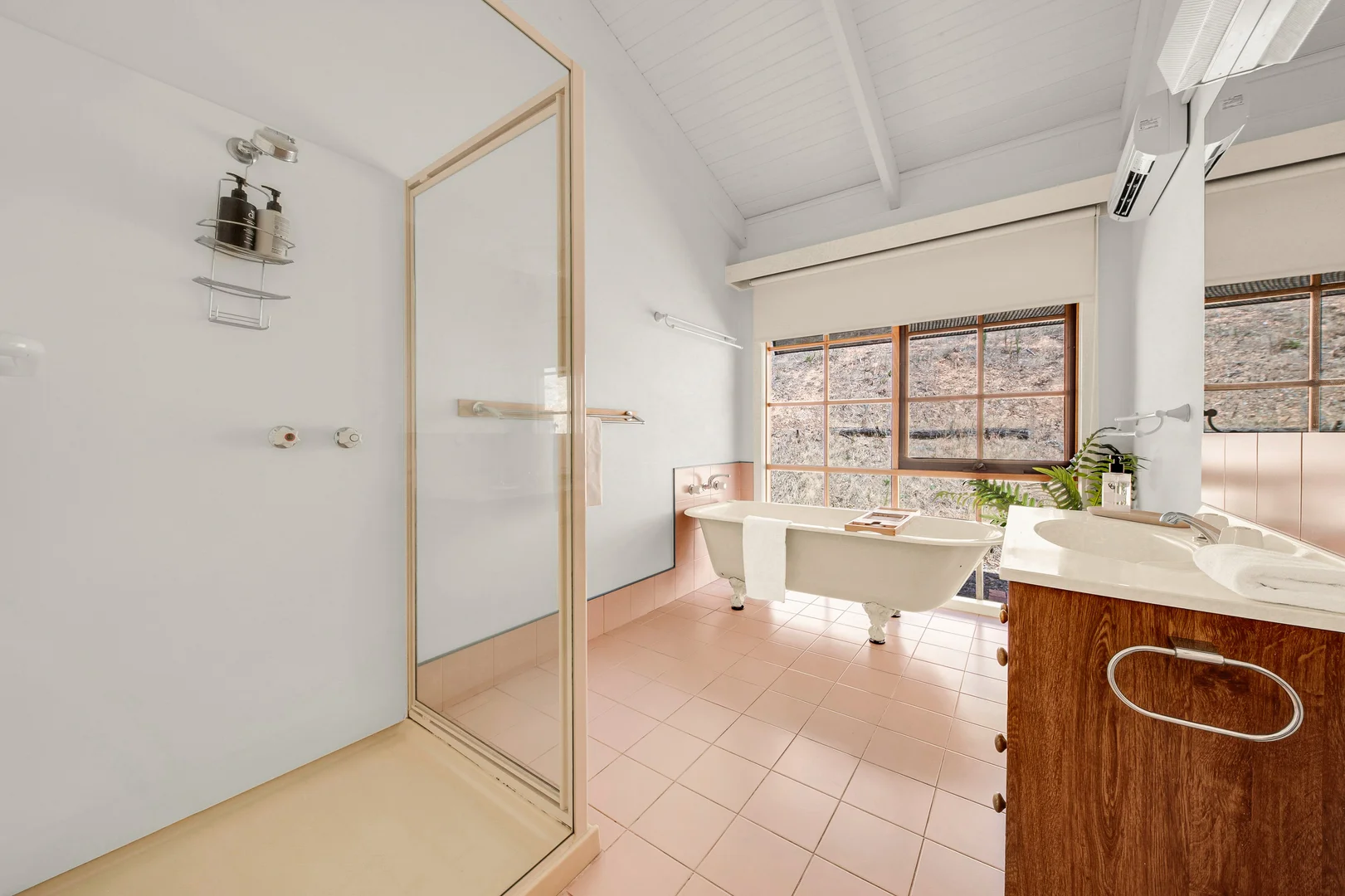 Additional image 12 of 4 Lewis Close, Bright VIC 3741