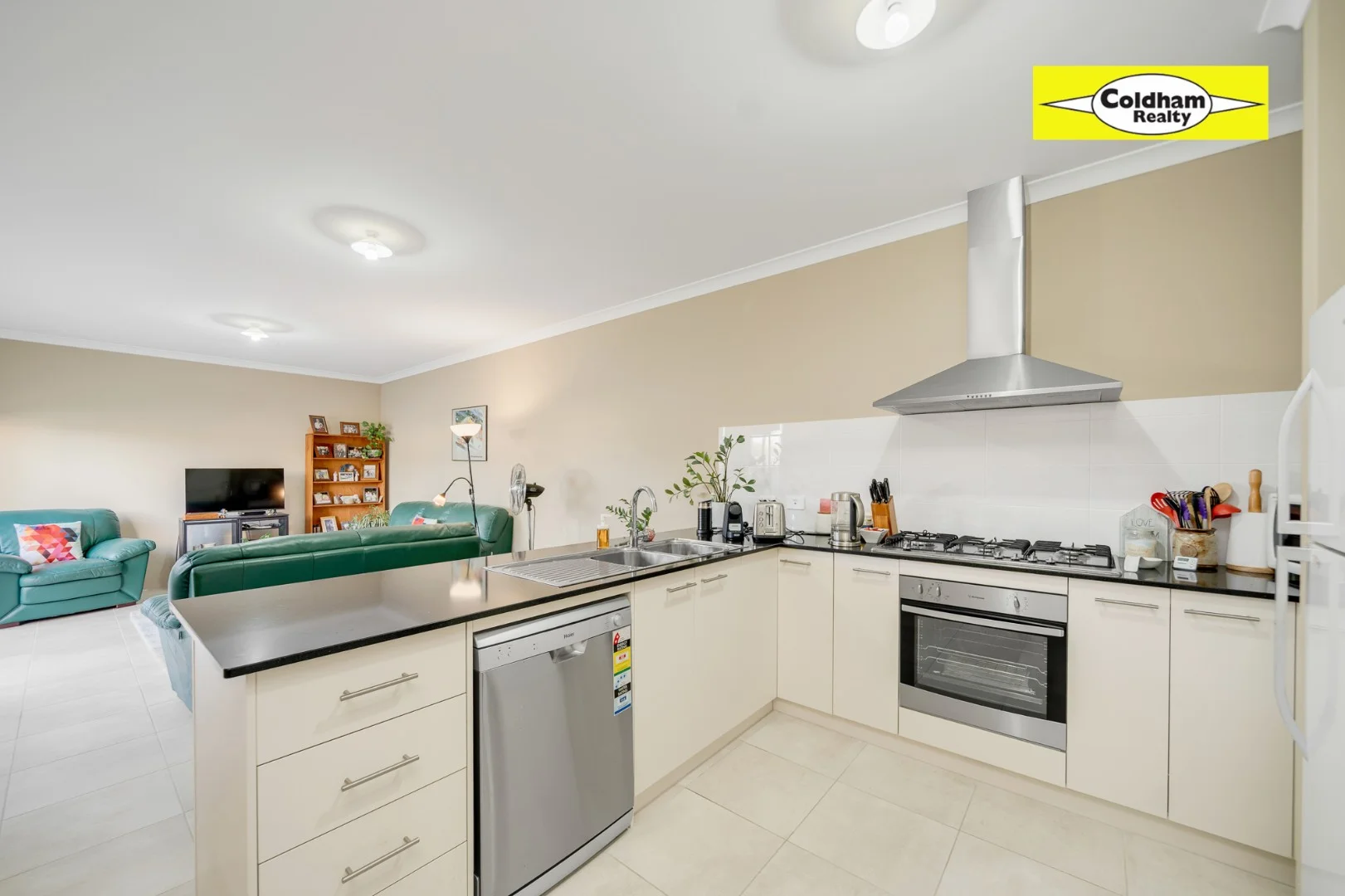 Additional image 4 of 27 Pyramid Rd, Harrisdale WA 6112