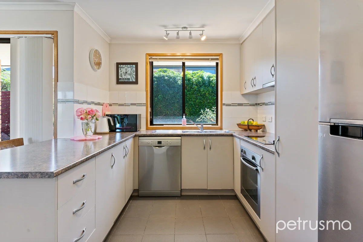 Additional image 10 of 4/5a Lennox Avenue, Lutana TAS 7009