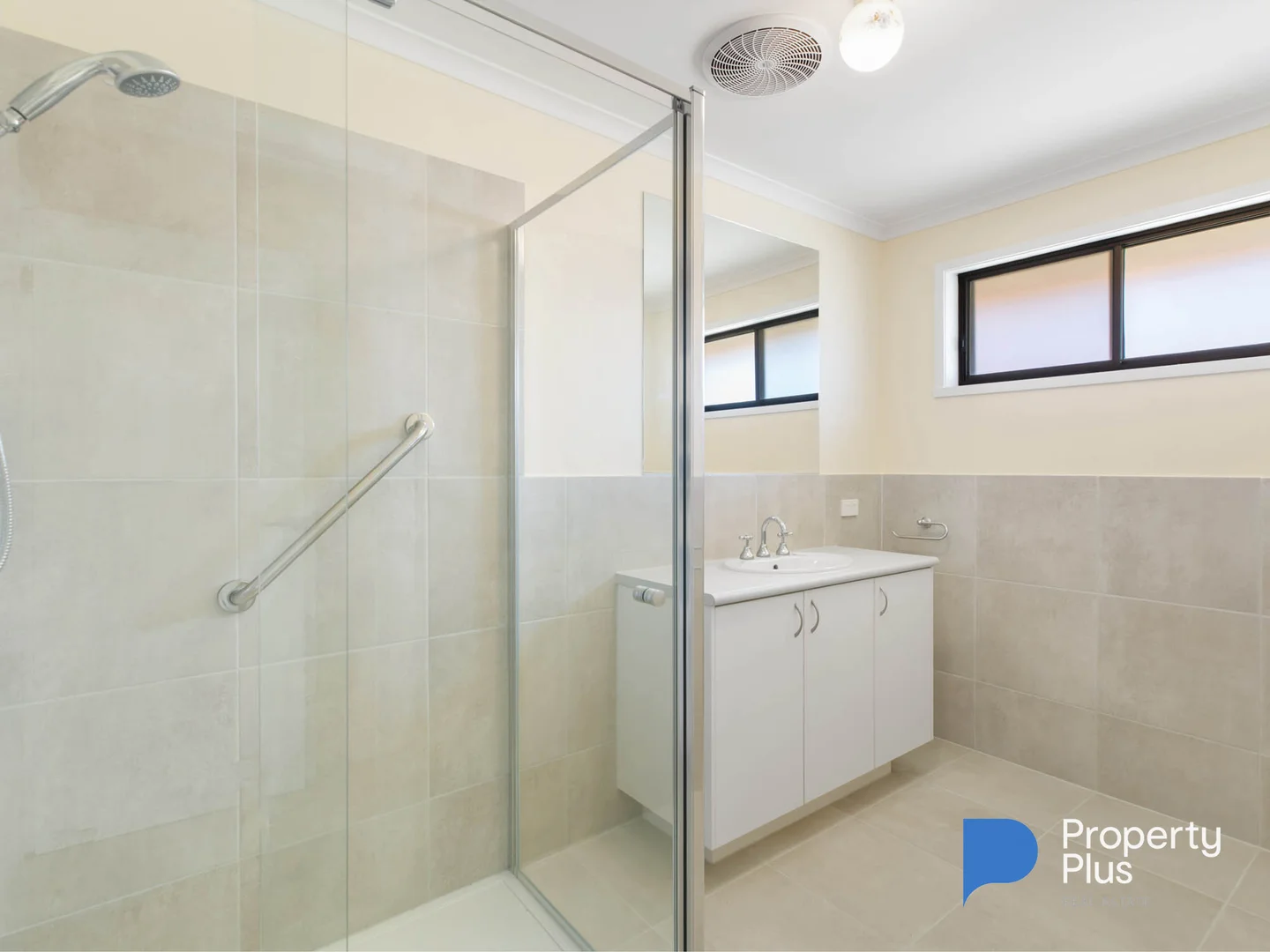 Additional image 6 of 1/17 Fraser Street, Rochester VIC 3561