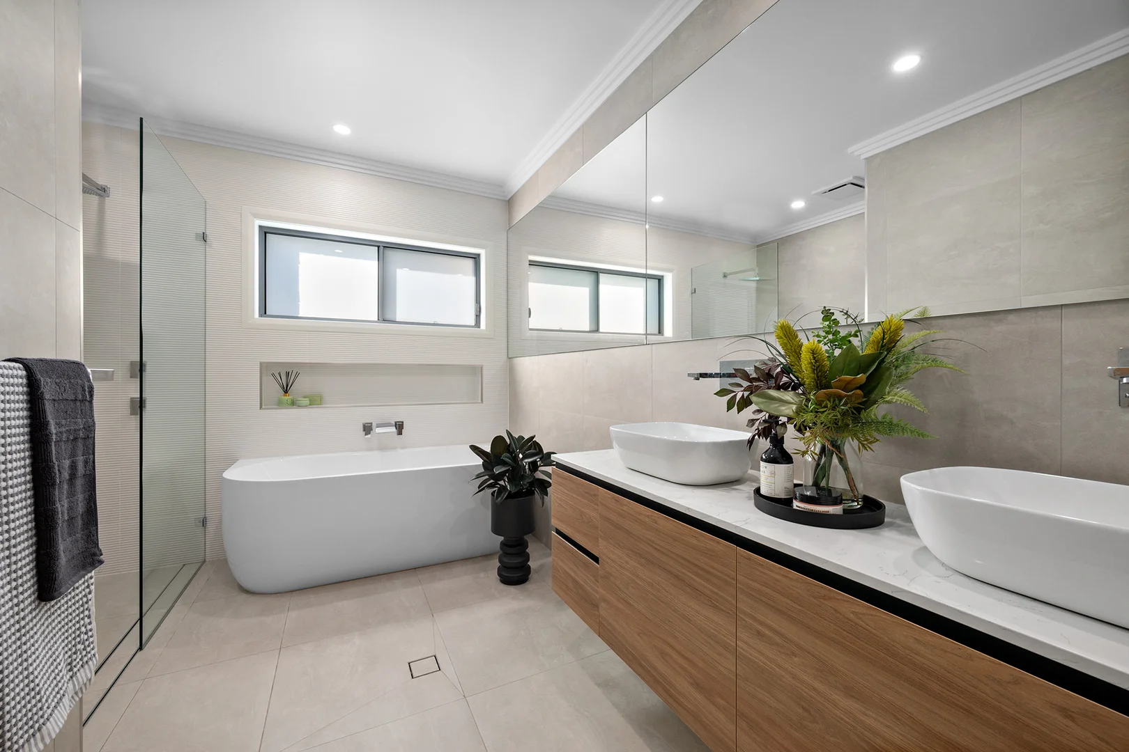 Additional image 7 of 5B Jones Avenue, Warners Bay NSW 2282