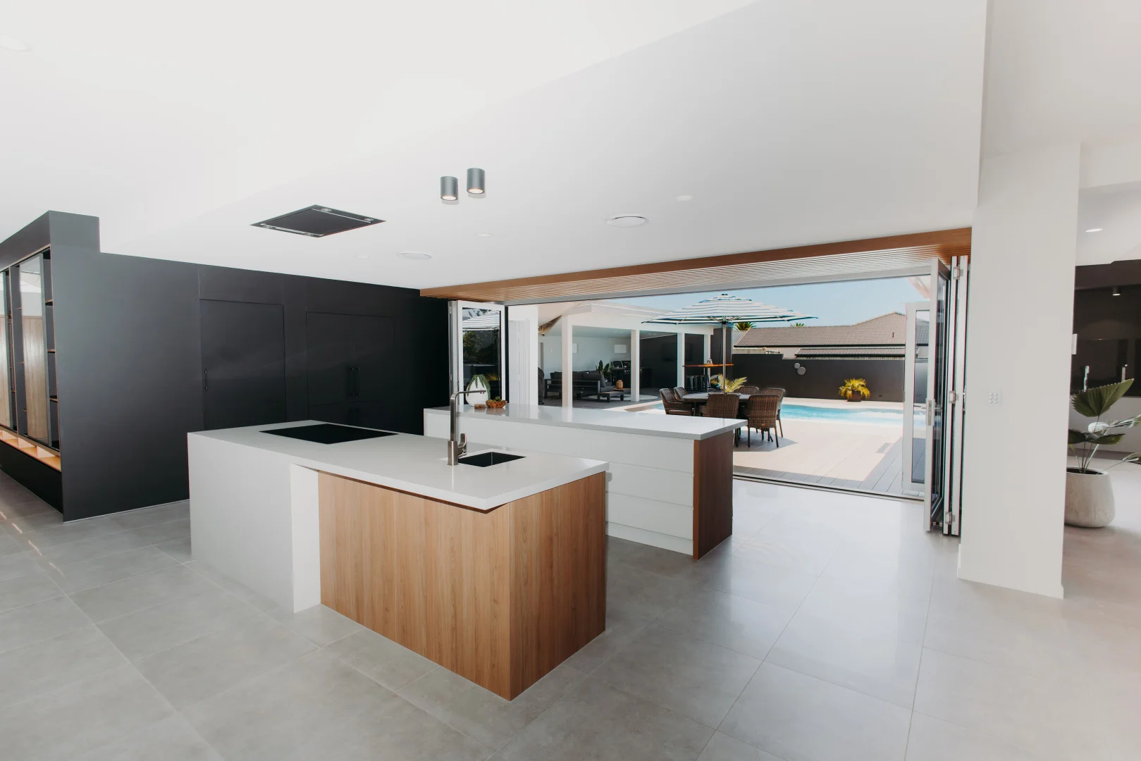 Additional image 5 of 238 Barolin Esplanade, Coral Cove QLD 4670