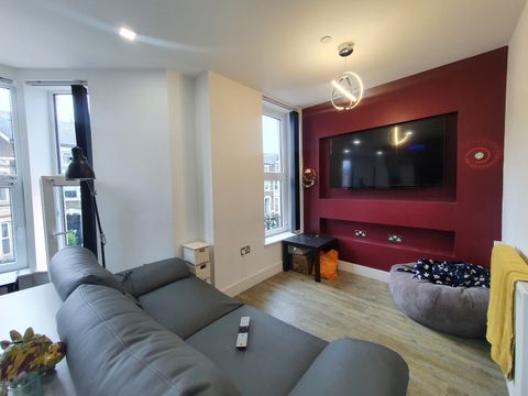 F3, Claude Road, Cardiff CF24