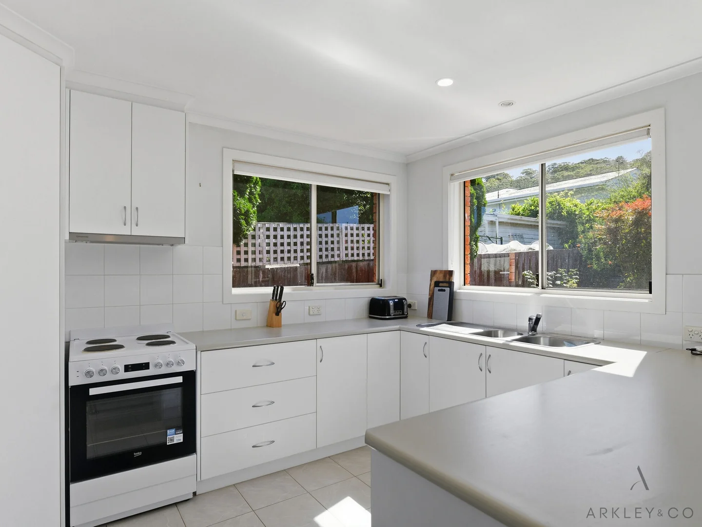 Additional image 10 of 21 Milford Street, Lindisfarne TAS 7015