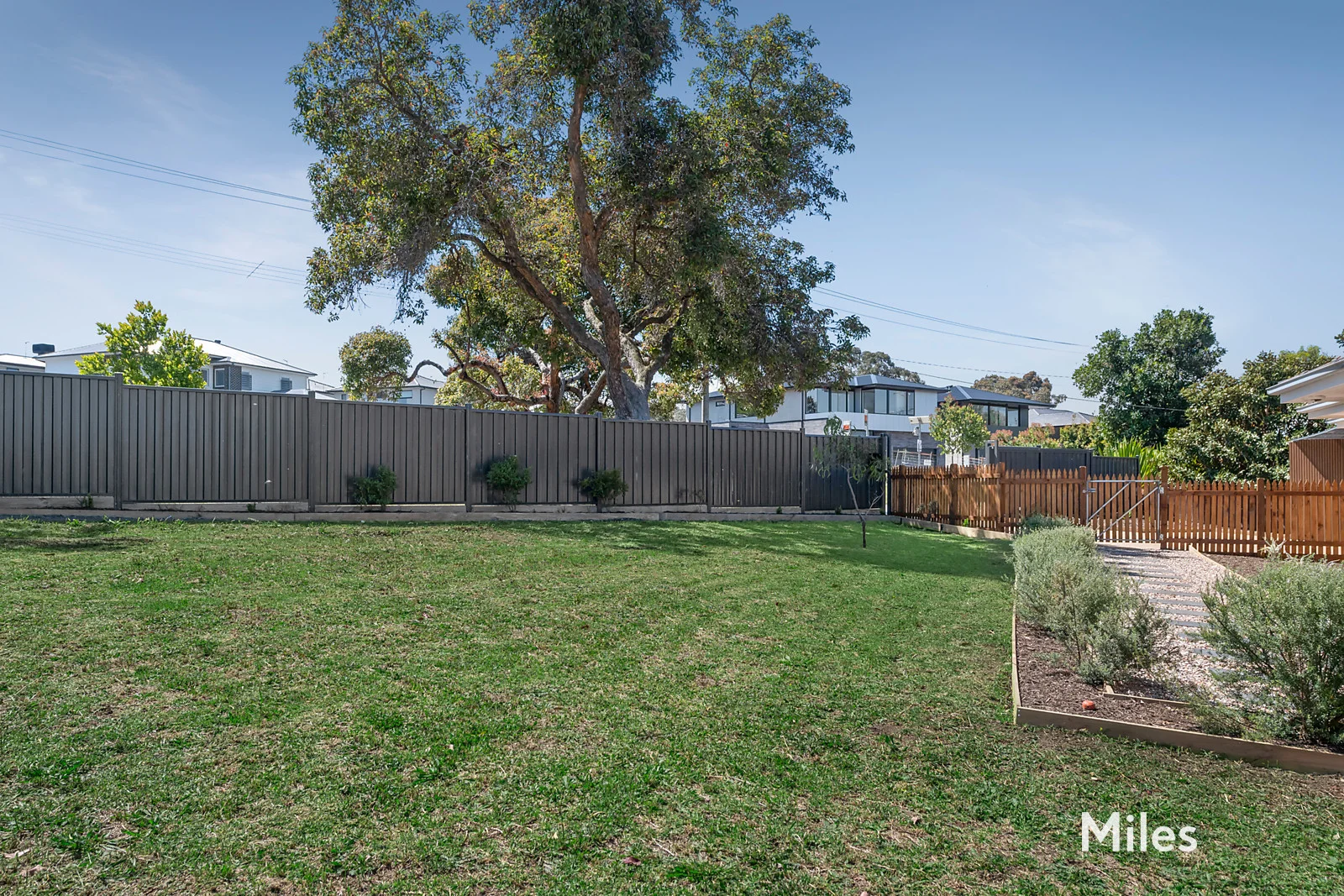 Additional image 7 of 2 Macleod Parade, Macleod VIC 3085