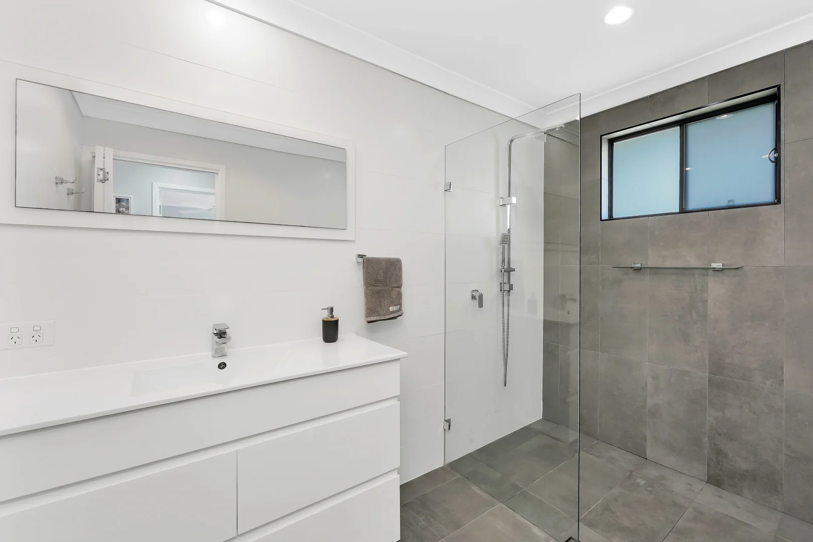 Additional image 10 of 18 Penang Street, Point Clare NSW 2250