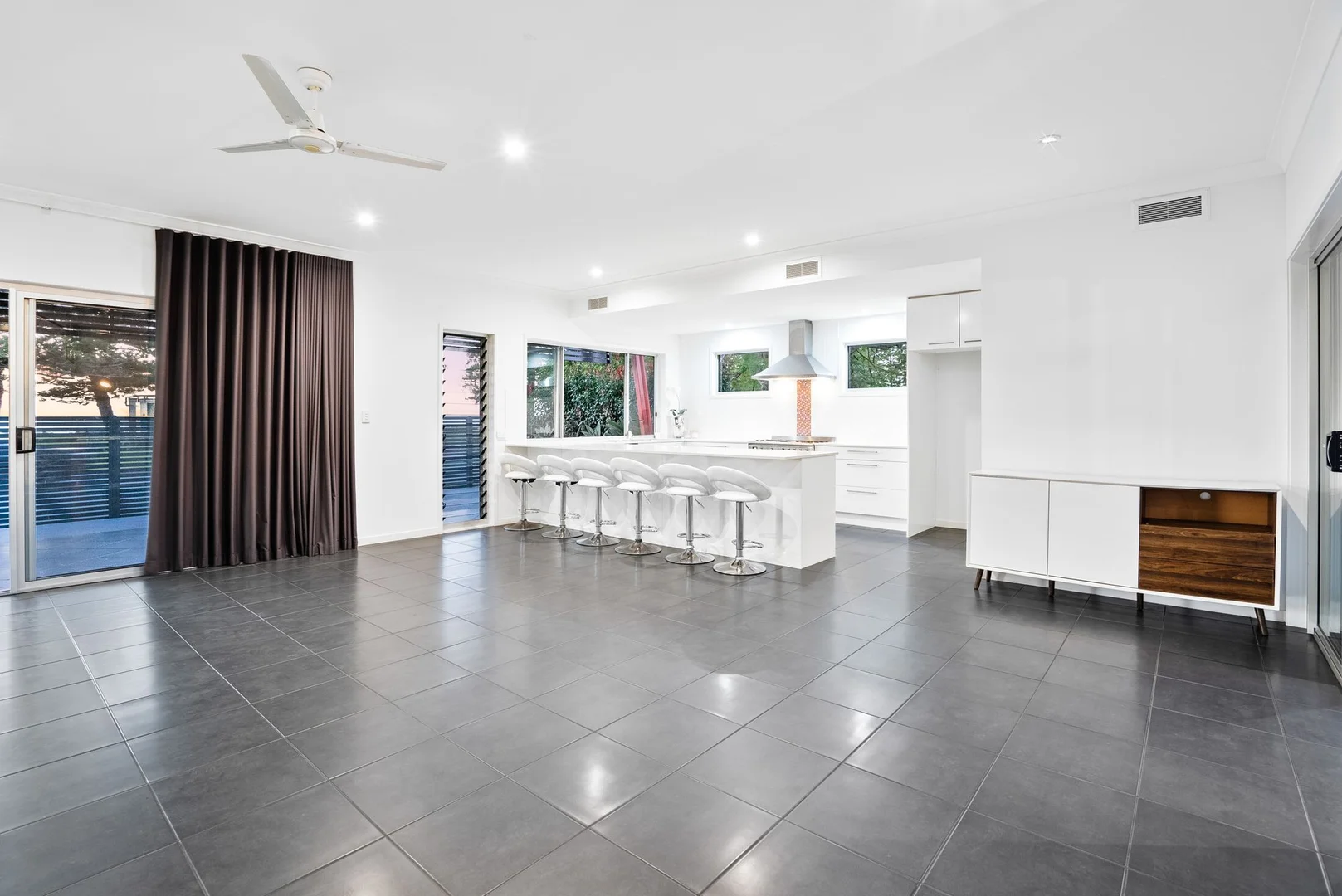 Additional image 21 of 13 Reef Point Esplanade, Scarborough QLD 4020