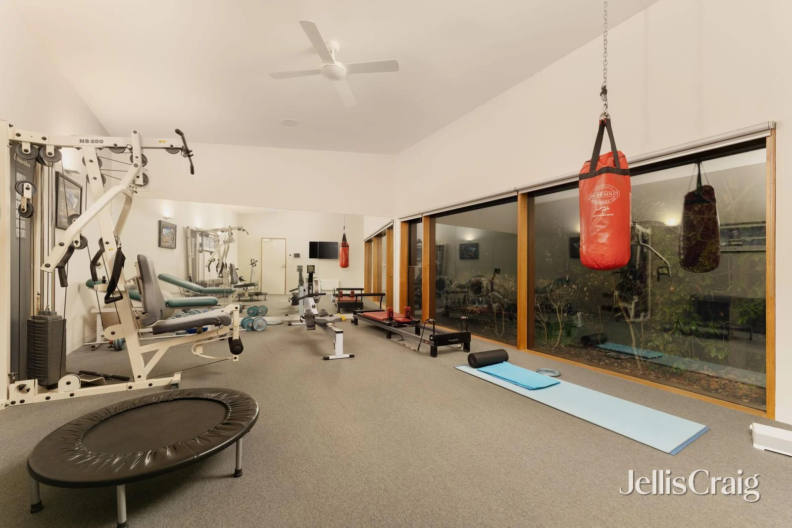 Additional image 15 of 227 Wendouree Parade, Lake Wendouree VIC 3350