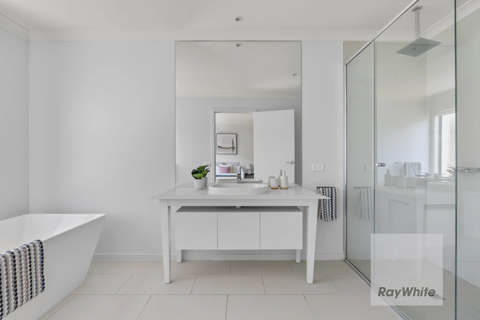 Additional image 7 of 2 Surrey Court, Bundoora VIC 3083