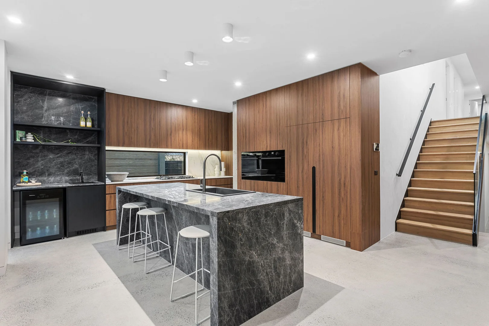 Additional image 3 of 82 Venice Street, Mornington VIC 3931