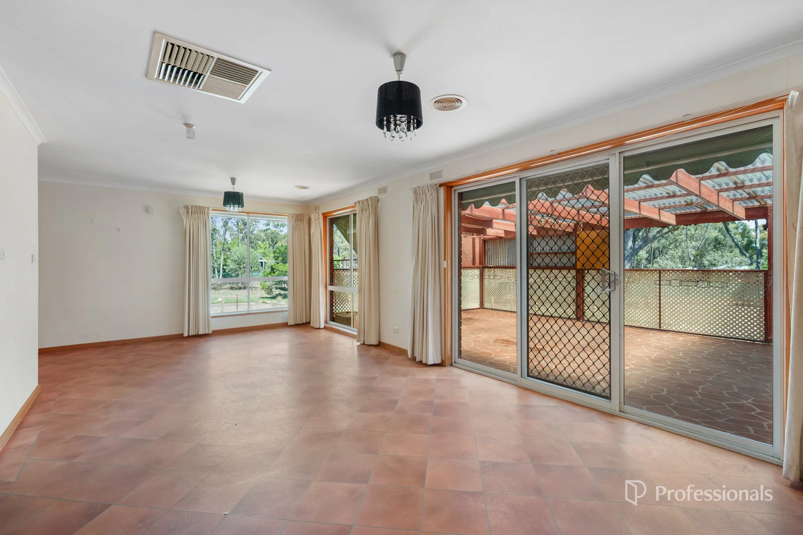 Additional image 8 of 169 Balaclava Road, Maryborough VIC 3465