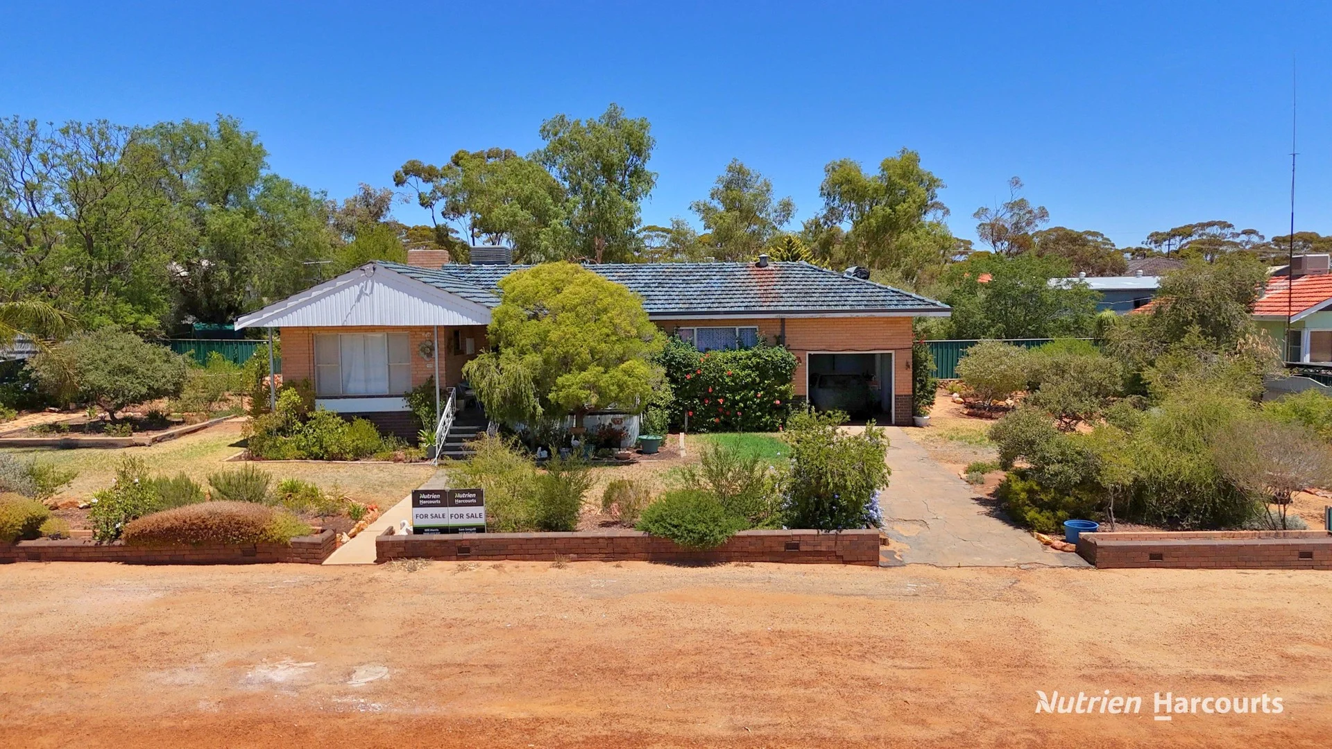 98 & 100 Altair Street, Southern Cross WA 6426