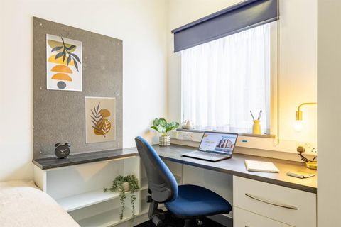 Russell Street, Nottingham NG7, Room to rent