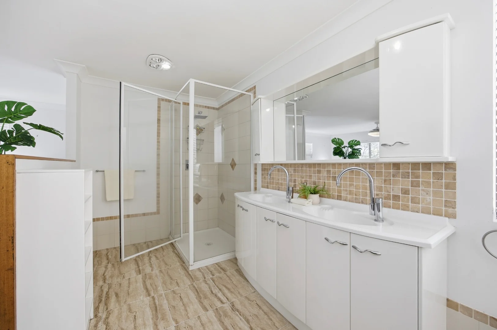 Additional image 10 of 22 Evergreen Drive, Elanora QLD 4221